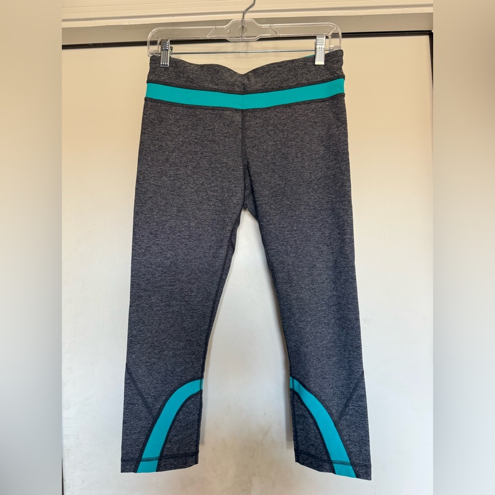 Lululemon Athletic Leggings with Teal Accents - Gray